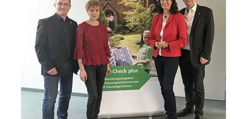 „Solar-Check plus“ neu im Landkreis Schaumburg: Beratung für Hauseigentümer