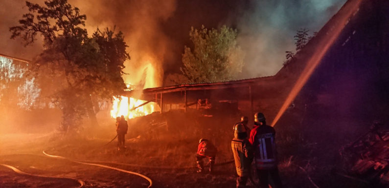 Polizei ermittelt: Scheunenbrand in Hülshagen war Brandstiftung