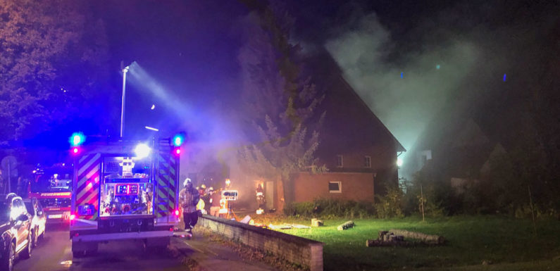 Kellerbrand entpuppte sich als Übung: Feuerwehr-Großeinsatz in Enzen
