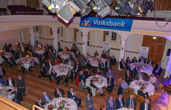 180 Gäste beim Neujahrsempfang der Volksbank in Schaumburg, der Kreishandwerkerschaft Schaumburg und dem Steuerberater-Ortsverband Schaumburg