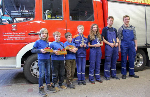 Erfolgreiche Nachwuchsarbeit bei Kinder- und Jugendfeuerwehr Hagenburg/Altenhagen