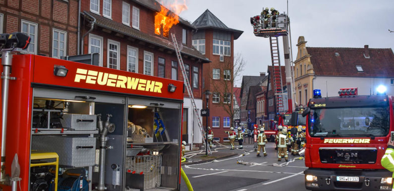Zweiter Großeinsatz in Stadthagen: Feuer in der Krummen Straße