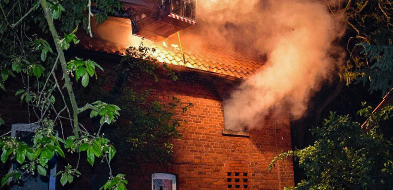 Obernkirchen: Mehrere Menschen bei Feuer in Wohnhaus verletzt
