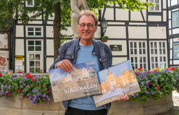 Rolf Fischer zeigt neue Bildkalender für Bückeburg, Stadthagen und Rinteln