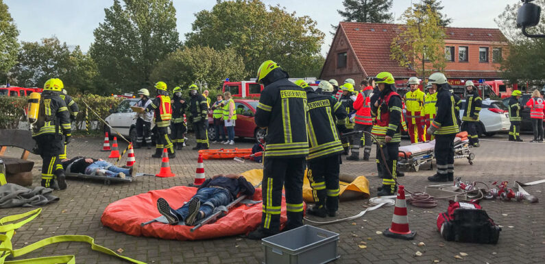 Gefahrstoffszenario sorgt für Großeinsatz: Übung für 160 Einsatzkräfte aus dem Landkreis Schaumburg