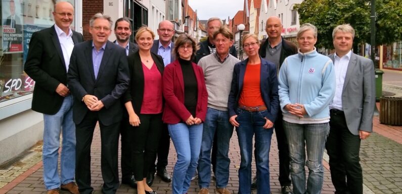 Gemeinsam am Tisch: Bürgerinitiativen und Politik beraten sich zum Trassenausbau Hannover – Bielefeld
