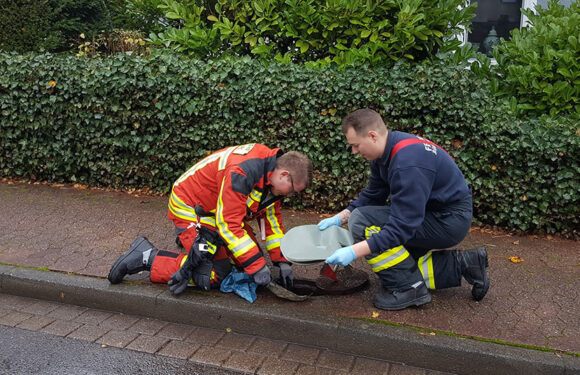 Bückeburger Feuerwehren überprüfen Hydranten im Stadtgebiet