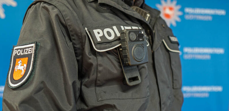 Kamera am Körper: Polizeiinspektion Nienburg/Schaumburg ab sofort mit Bodycams ausgestattet