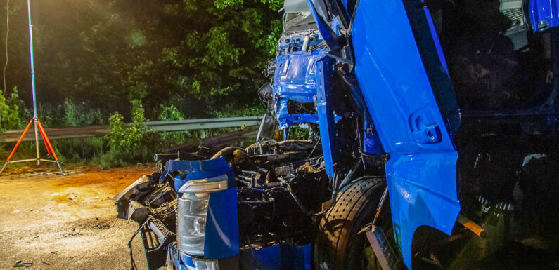 LKW-Fahrer in Lebensgefahr: Aufräumarbeiten an A2-Unfallstelle dauerten bis heute früh