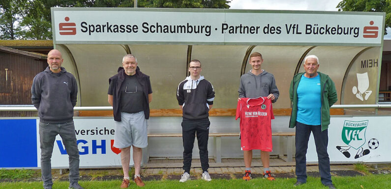 VfL Bückeburg verabschiedet FSJ´ler Nico Landfester