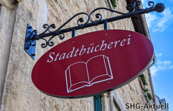 „Lese-Werkstatt“ trifft sich zum 20. Mal in der Stadtbücherei Bückeburg