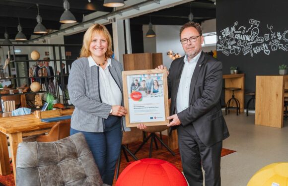 Weserbergland AG erhält 44.853,97 Euro Förderung für Projekt „Business4School“