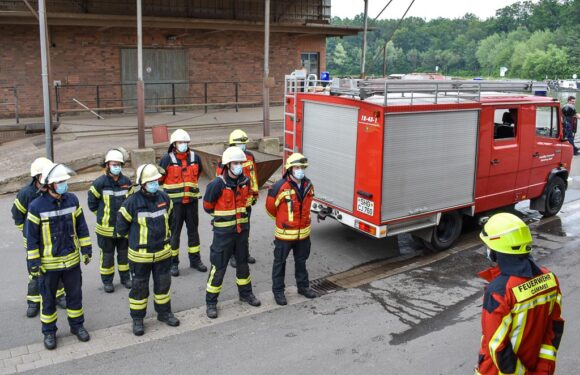 17 Feuerwehrleute absolvieren Grundausbildung