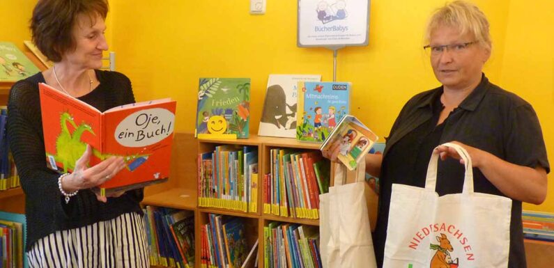 Stadtbücherei und Familienzentrum: Kostenloses Lesestart-Set für Bücherbabys