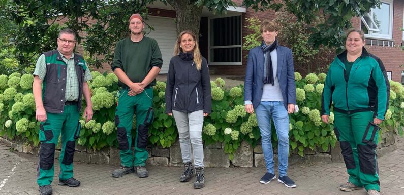Ausgeklügeltes Wassermanagement: Katja Keul besucht Baumschule Röhler in Heuerßen