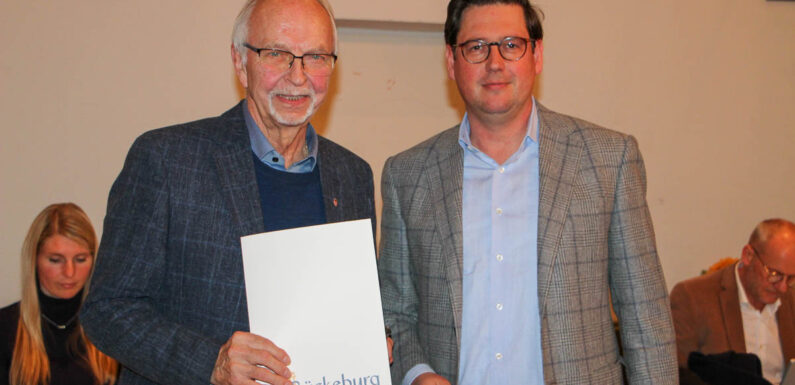 „Große Spuren hinterlassen und Dinge vorangebracht“ Horst Schwarze nach 20 Jahren als Ortsbürgermeister verabschiedet