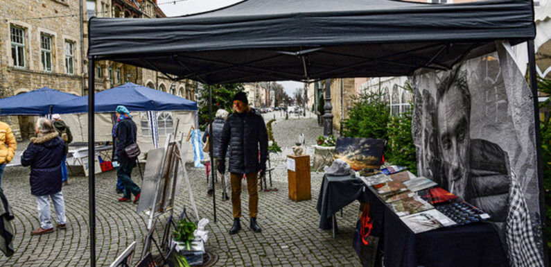 Glitzernde Adventsausgabe bei trübem Wetter: Kunstmarkt „Open Art“ ein letztes Mal in diesem Jahr in Bückeburg