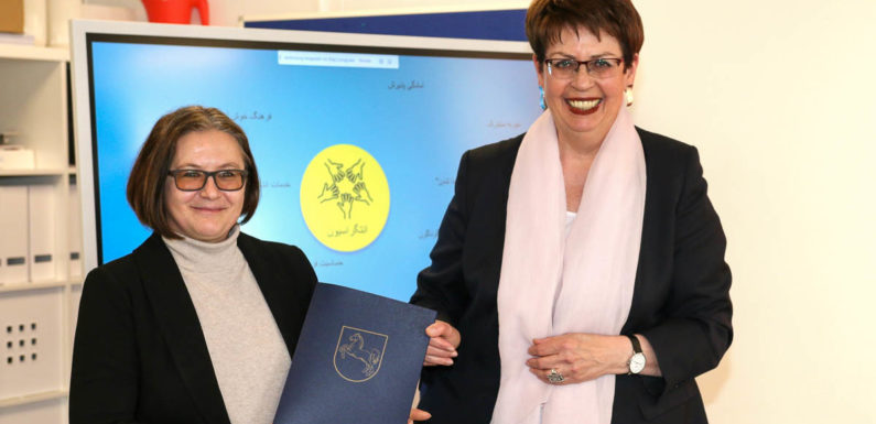 Ministerin Honé übergibt Förderbescheid für „ReNEWsance Stadthagen“