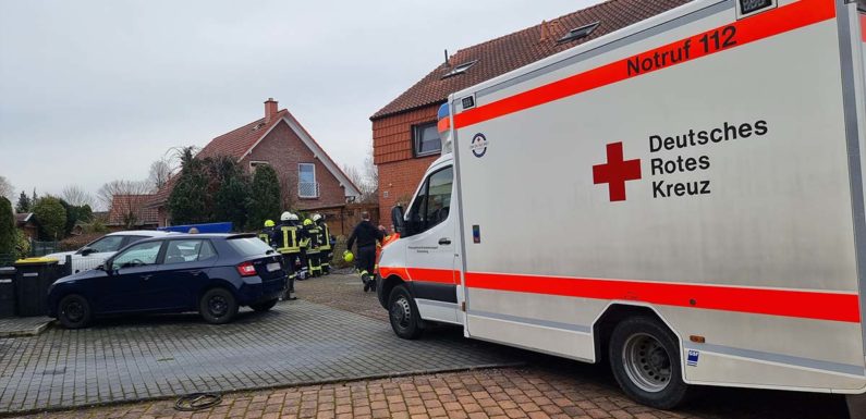Feuerwehr befreit eingeklemmten Verletzten in Hagenburg
