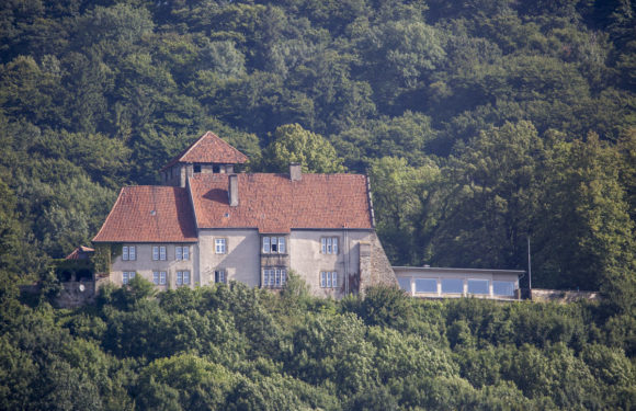 Burg Schaumburg wurde verkauft: Neue Besitzer planen langfristige Sanierung
