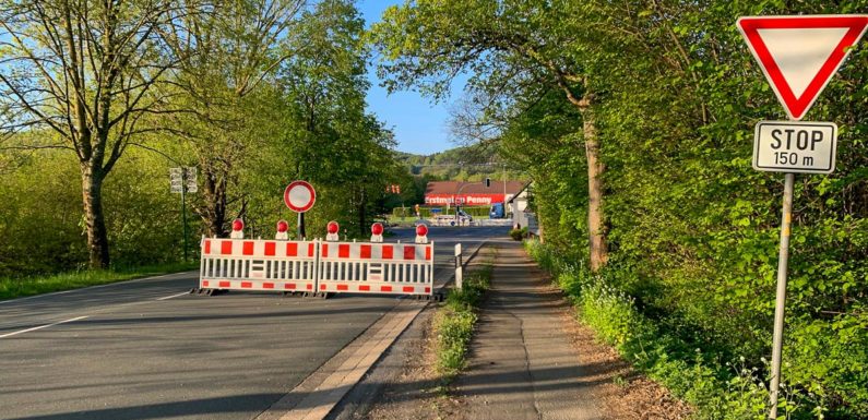 Tempo 50 bleibt vorerst: Kreuzungsbereich B 83/L451 Bad Eilsen bald wieder frei
