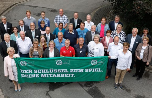 DFB-Ehrenamtspreisträger aus Niedersachsen und ihre Partner beim Dankeschön-Wochenende in Barsinghausen