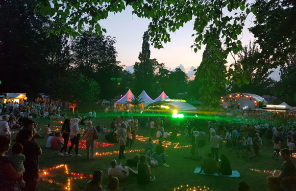 Gourmetfest Bad Nenndorf mit stimmungsvoller Illumination, kulinarischen Köstlichkeiten, Live-Musik und Feuerwerk