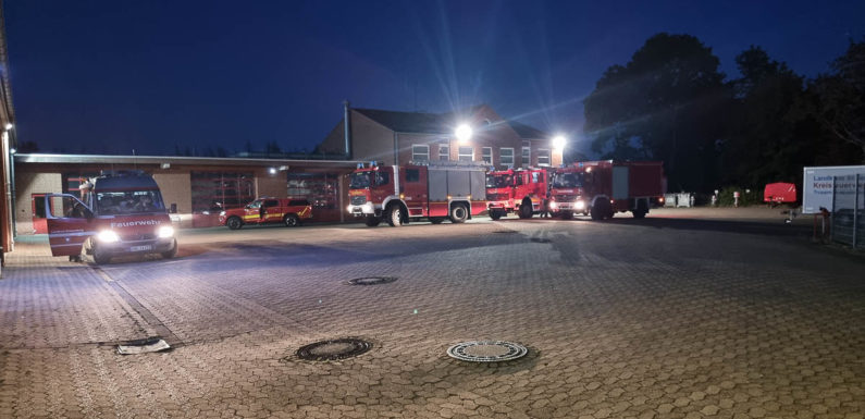 Schaumburger Feuerwehrkräfte starten zum Waldbrandeinsatz in Sachsen