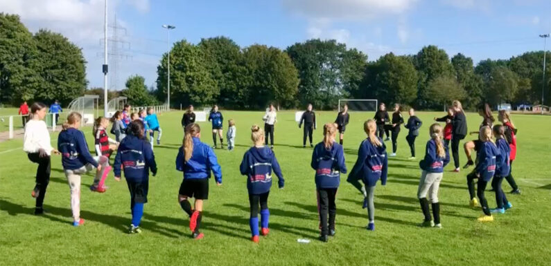 Sonne, Sport und Spaß beim Tag des Mädchenfußballs in Lindhorst