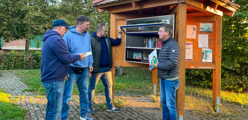 Leselust in Meinsen-Warber fördern: Neuer Bücherschrank in der Ortsmitte