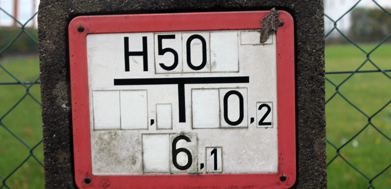 Feuerwehr kontrolliert Hydranten in Hagenburg