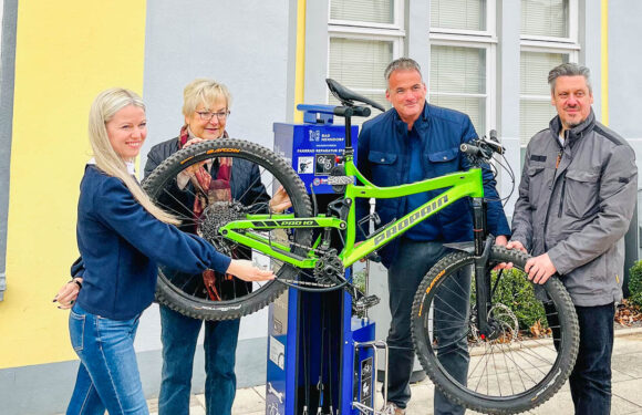 Ab sofort hat Bad Nenndorf eine Fahrrad-Reparaturstation