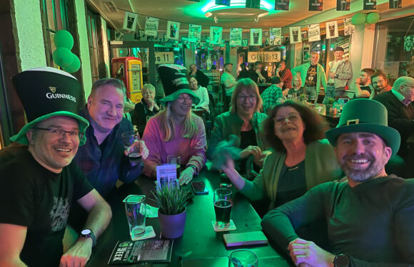 Grünes Bier und Livemusik: Das Minchen in Bückeburg feiert die St. Patrick´s Week