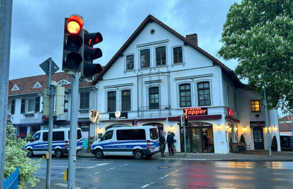 Polizei führt mehrere Hausdurchsuchungen in Bückeburg durch